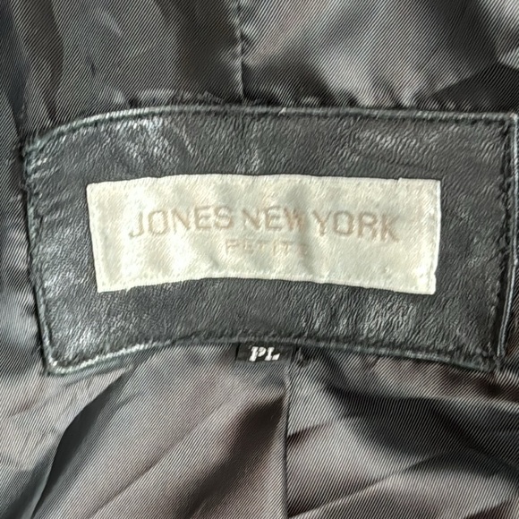 Jones New York black leather jacket petite large womens - Picture 3 of 4